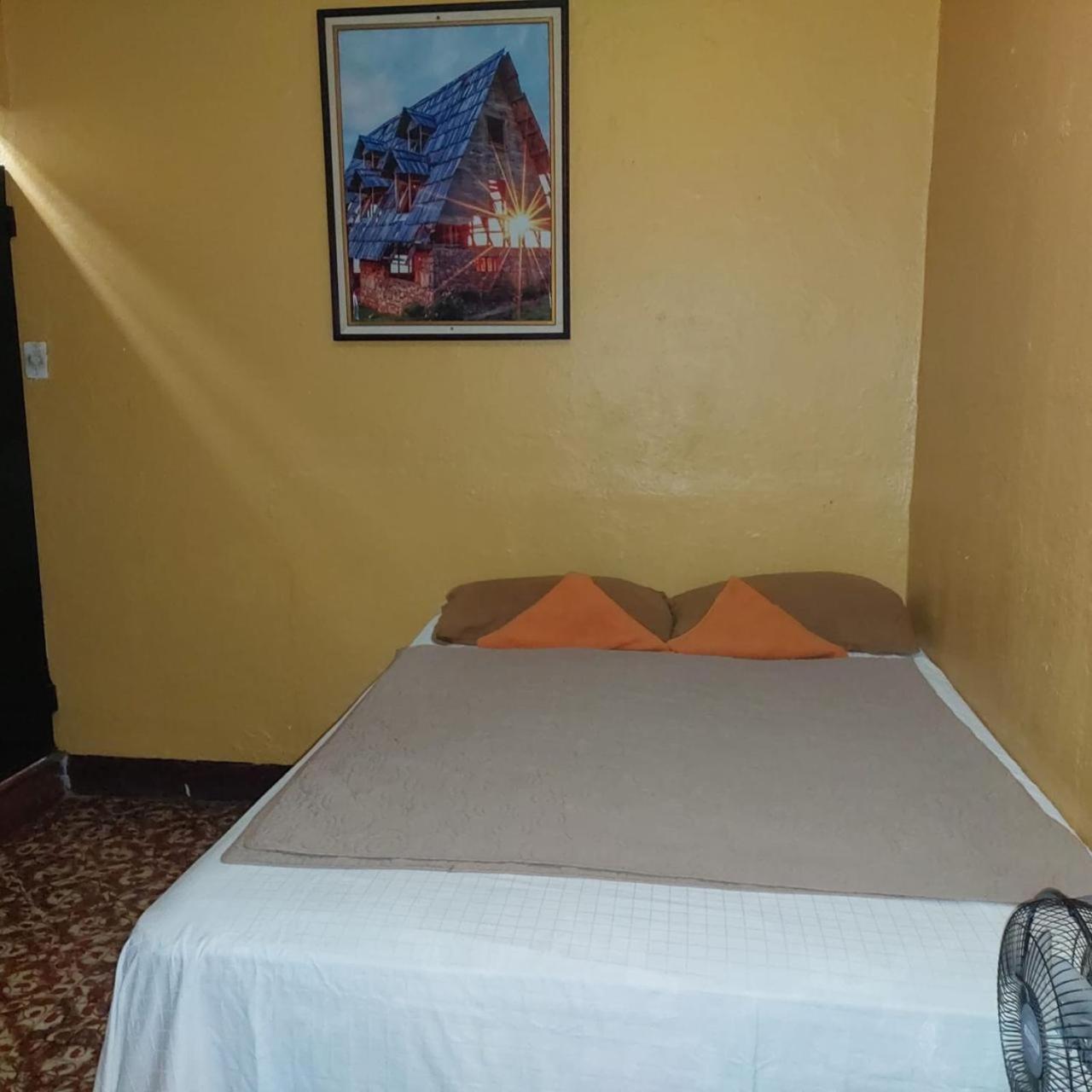Hotel Alma Maya Antigua Exteriör bild