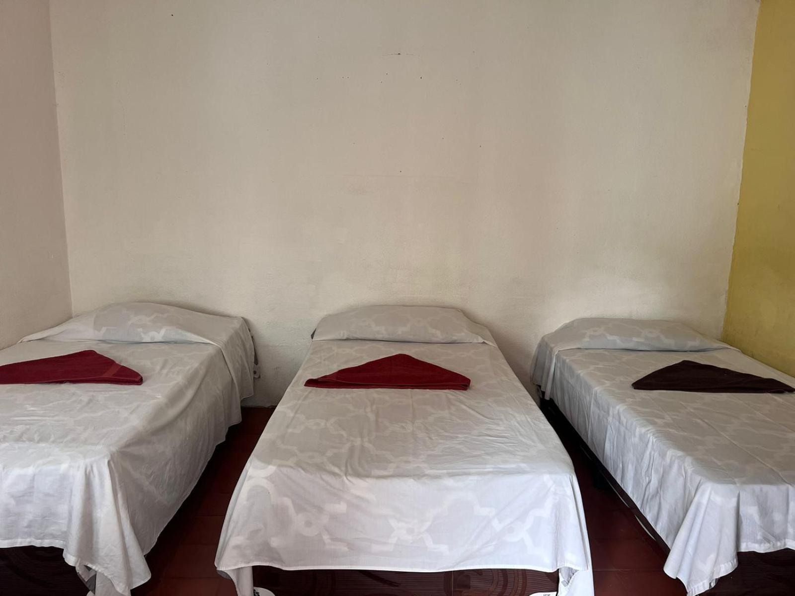Hotel Alma Maya Antigua Exteriör bild