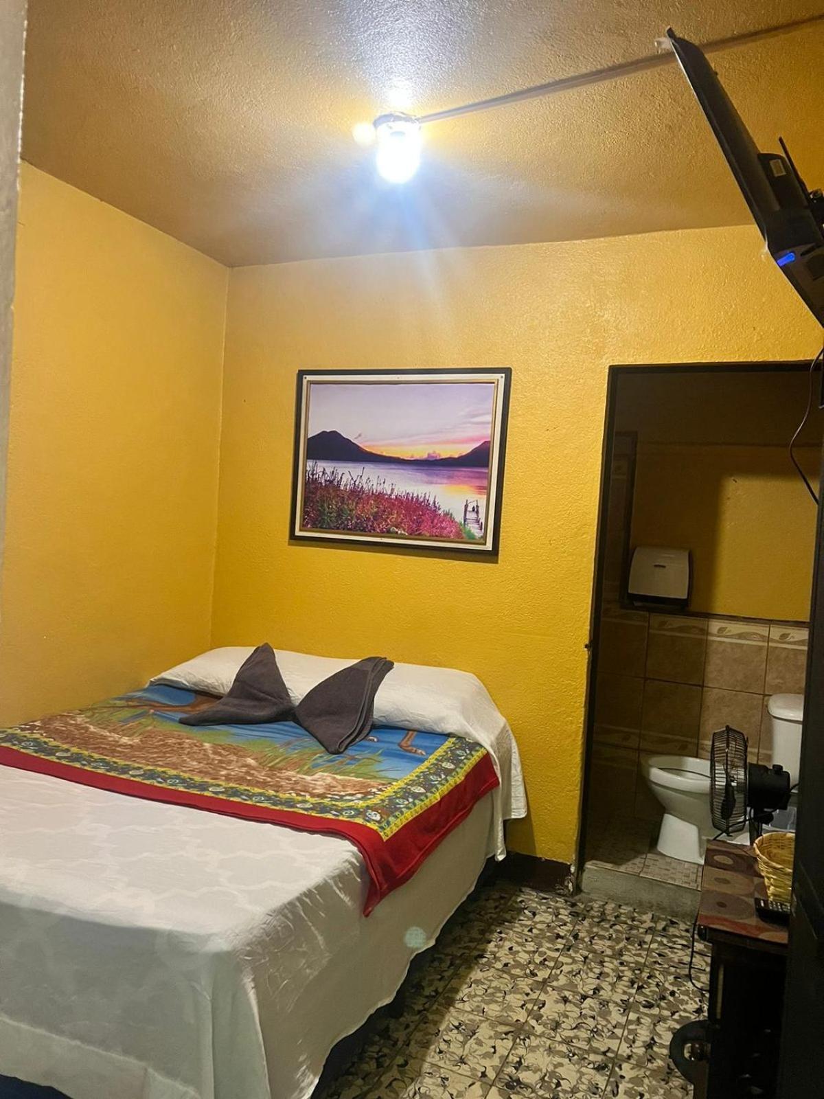 Hotel Alma Maya Antigua Exteriör bild