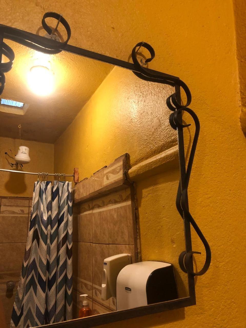 Hotel Alma Maya Antigua Exteriör bild
