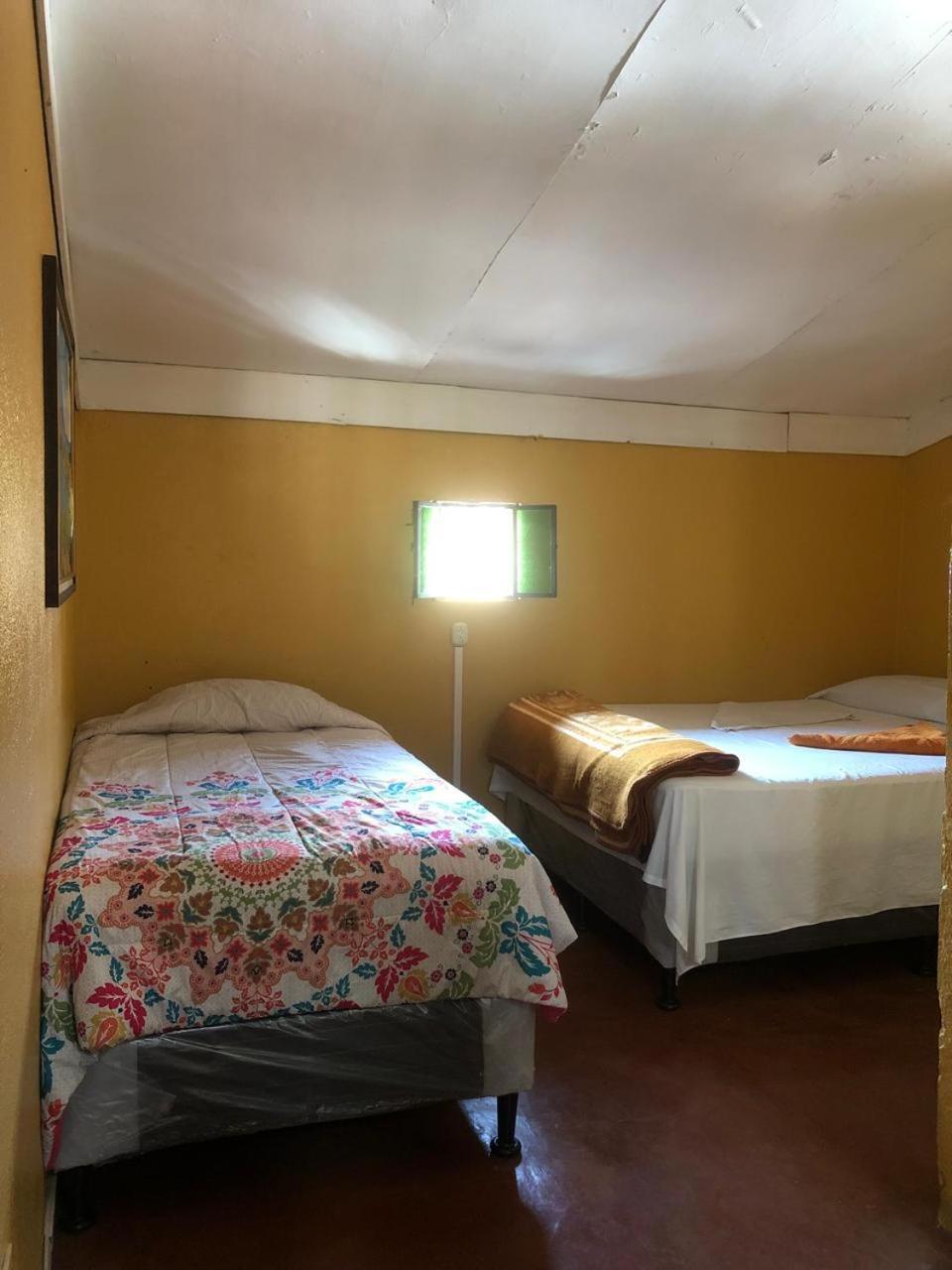 Hotel Alma Maya Antigua Exteriör bild